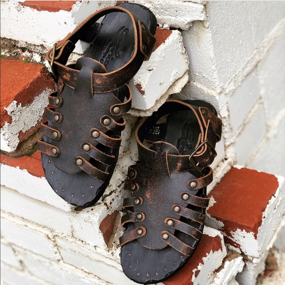 Goodyear Handmade Distressed Fisherman Sandals - Picture 3 of 8